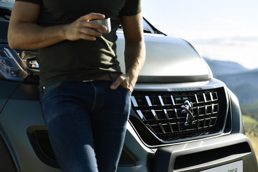 Детали экстерьера Peugeot Boxer 4x4 Concept 2019 года  (фото 25 из 27)